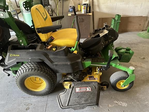 Image of John Deere Z530M equipment image 3