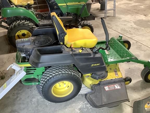 Image of John Deere Z535M equipment image 2