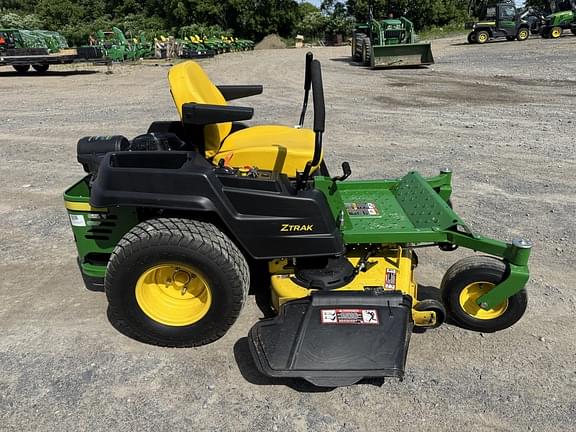 Image of John Deere Z535M equipment image 2
