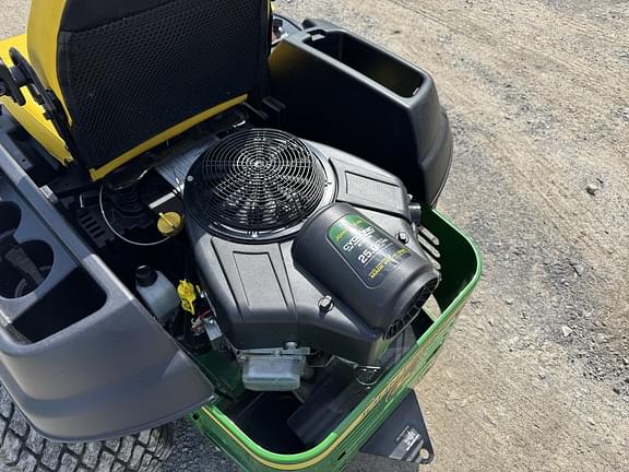 Image of John Deere Z535M equipment image 4