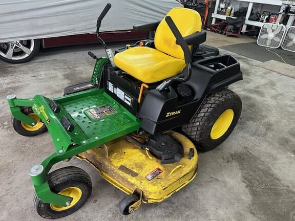 Image of John Deere Z540M equipment image 4