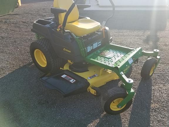 Image of John Deere Z540M equipment image 1