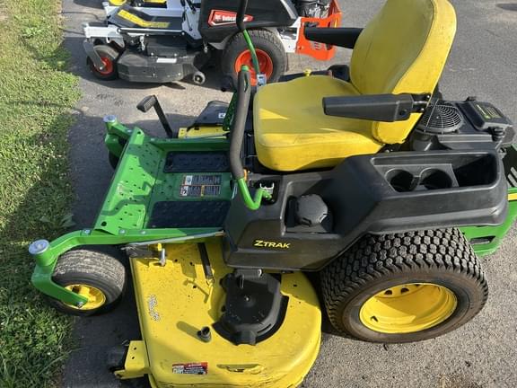 Image of John Deere Z540R equipment image 1