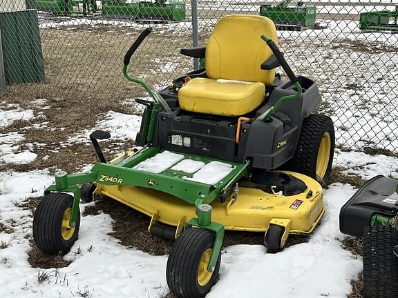 Image of John Deere Z540R equipment image 2