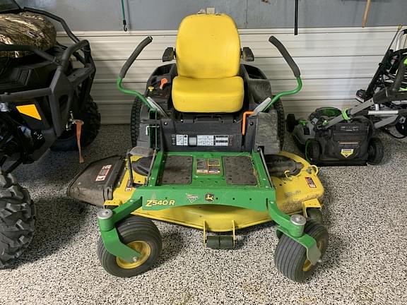 Image of John Deere Z540R equipment image 1