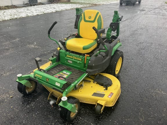 Main image John Deere Z545R