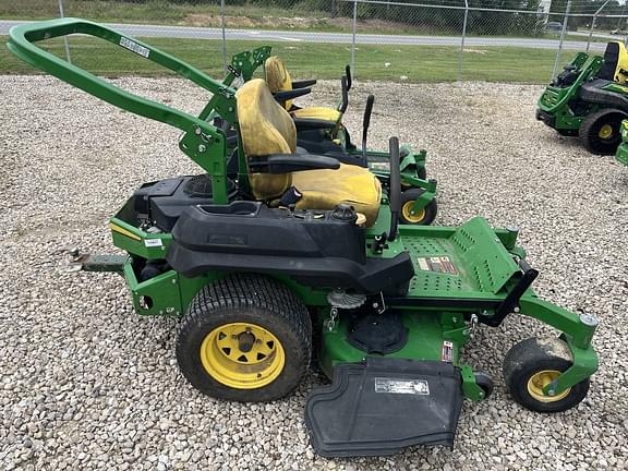 Image of John Deere Z720E equipment image 1