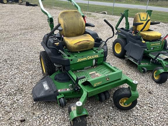 Image of John Deere Z720E equipment image 2