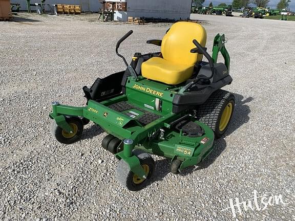 Image of John Deere Z720E equipment image 1