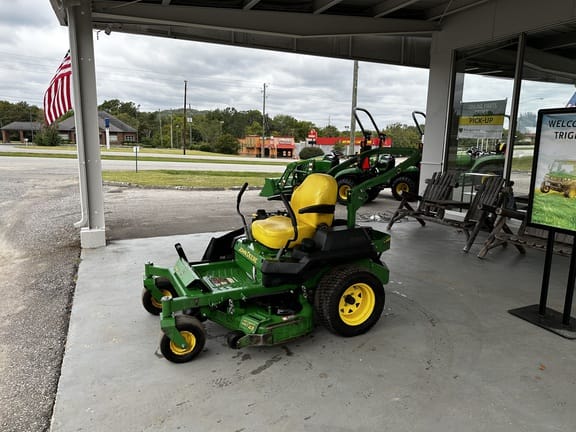 Main image John Deere Z720E