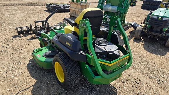 Image of John Deere Z720E equipment image 1