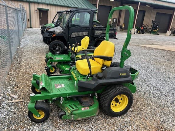Image of John Deere Z720E equipment image 1