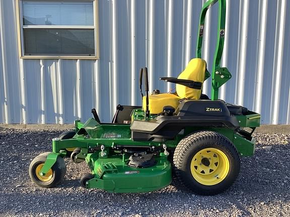 Image of John Deere Z720E Primary image