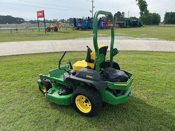 Image of John Deere Z720E equipment image 3