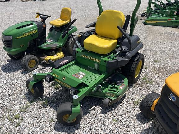 Image of John Deere Z720E Image 1