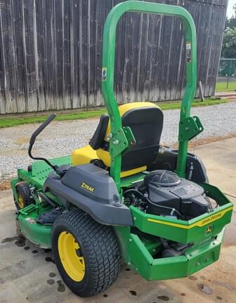 Image of John Deere Z720E equipment image 4