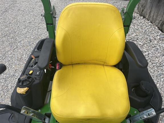 Image of John Deere Z720E equipment image 3