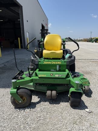 Image of John Deere Z720E Primary image