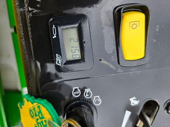 Image of John Deere Z730M equipment image 4