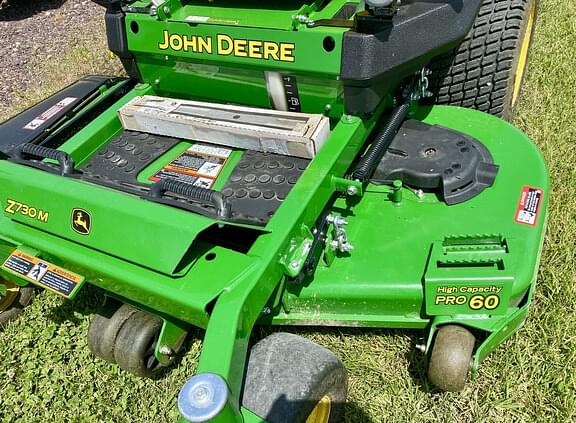 Image of John Deere Z730M equipment image 3