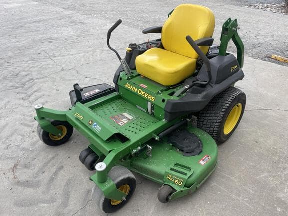 Image of John Deere Z735E equipment image 2