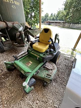 Image of John Deere Z735M equipment image 4