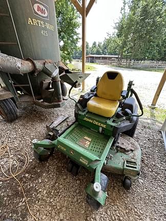 Image of John Deere Z735M equipment image 3