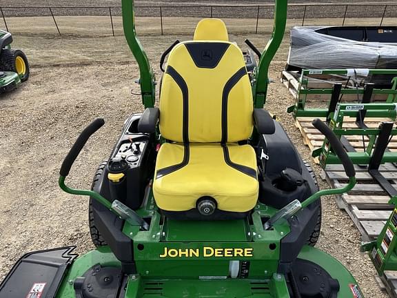 Image of John Deere Z740R equipment image 1