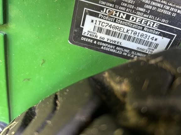 Image of John Deere Z740R equipment image 1