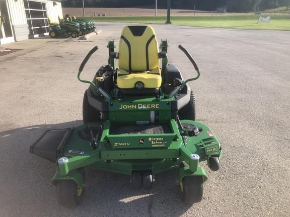 Image of John Deere Z740R equipment image 1