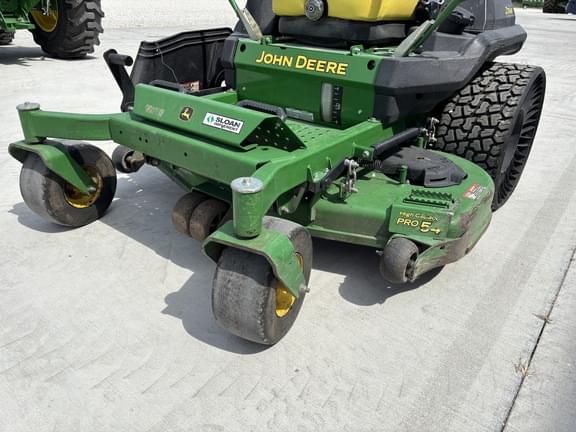 Image of John Deere Z740R equipment image 1