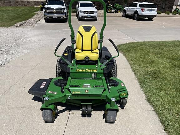 Image of John Deere Z740R equipment image 1