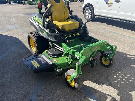 Image of John Deere Z915E equipment image 4