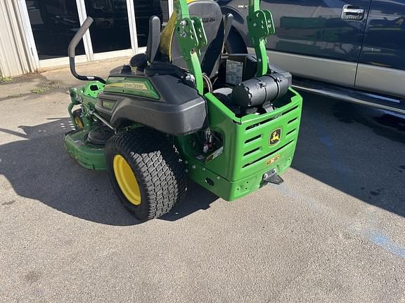 Image of John Deere Z915E equipment image 1