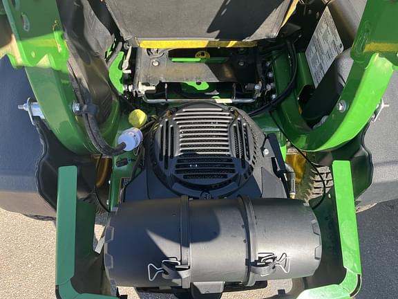 Image of John Deere Z915E equipment image 3