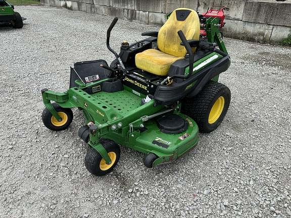 Image of John Deere Z915E equipment image 1