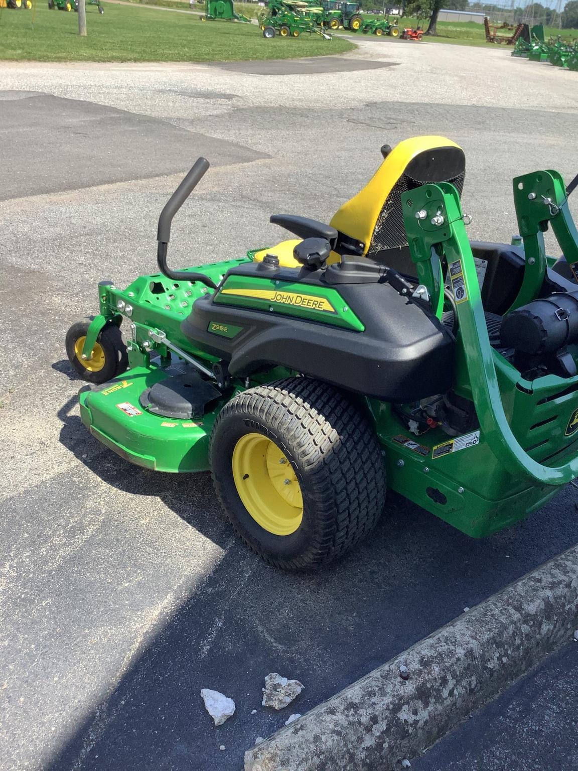 Main image John Deere Z915E