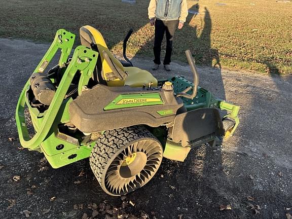 Image of John Deere Z915E equipment image 4