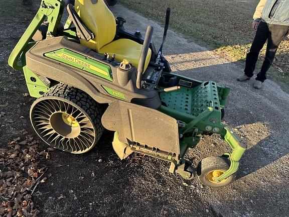 Image of John Deere Z915E equipment image 2