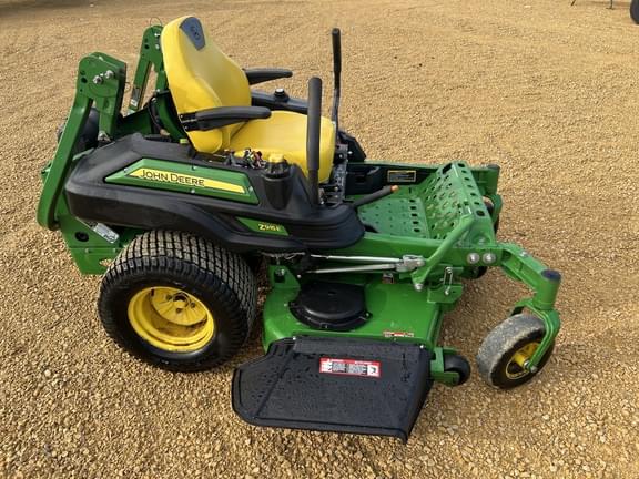 Image of John Deere Z915E equipment image 1