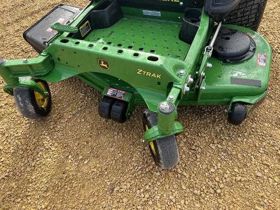 Image of John Deere Z915E equipment image 4