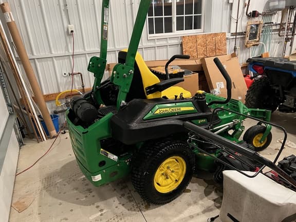 Image of John Deere Z915E equipment image 3