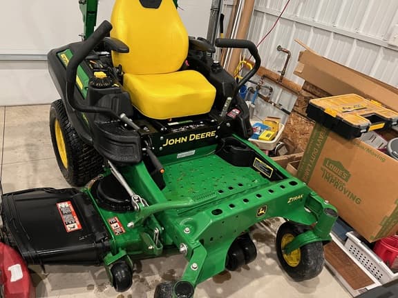 Image of John Deere Z915E Primary image