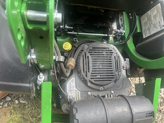 Image of John Deere Z915E equipment image 2