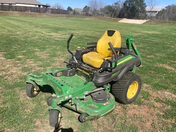 2020 John Deere Z915E Equipment Image0