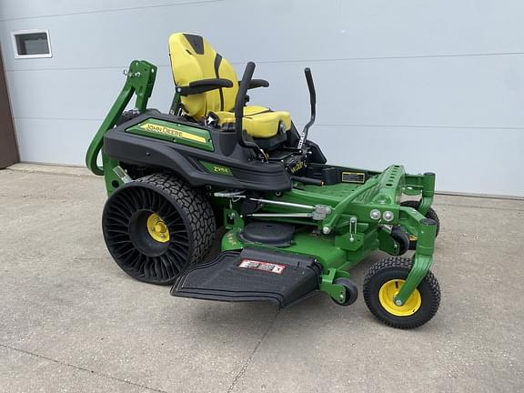 Image of John Deere Z915E equipment image 1