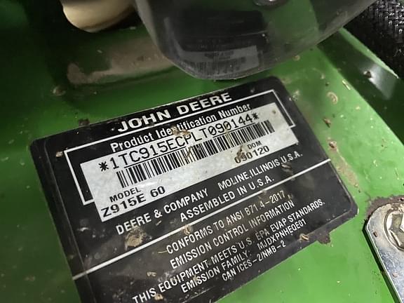 Image of John Deere Z915E equipment image 3