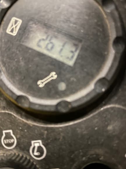 Image of John Deere Z915E equipment image 4