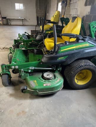 Image of John Deere Z915E equipment image 1