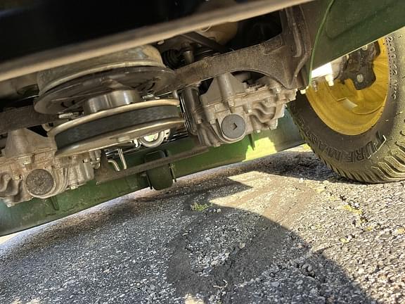 Image of John Deere Z920M equipment image 2